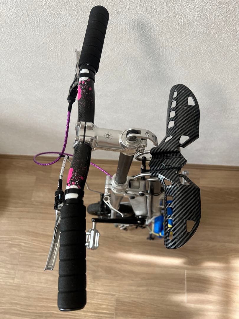 5.8kg超軽量 CarryMe 折りたたみ自転車