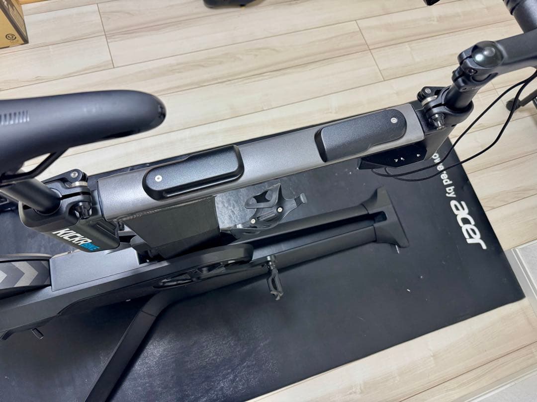 u*o様 Wahoo KICKR BIKE WFBIKE1