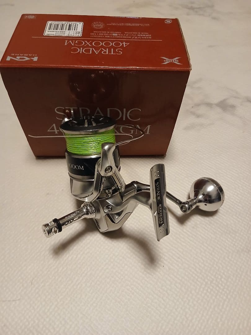 SHIMANO STRADIC 4000XGM スピニングリール