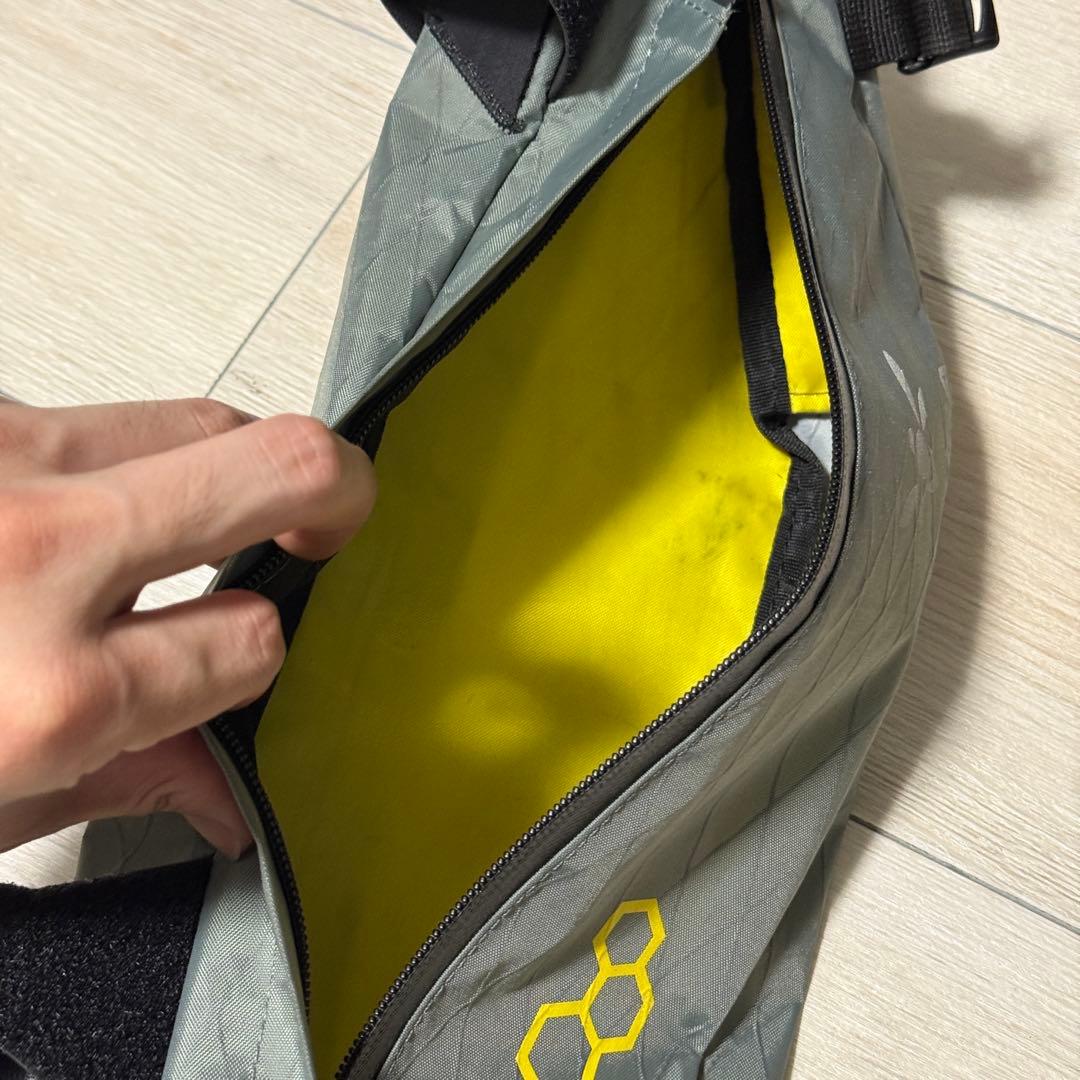 本日限り値下げ・ アピデュラ(APIDURA)フレームバッグ 3L スモール
