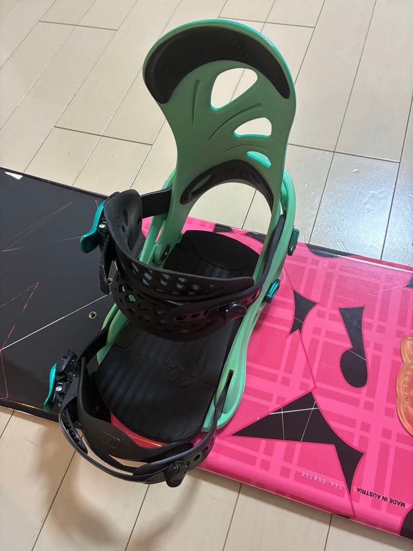 FLUX GU スノーボードセット 144cm オーストリア製ボード　カバー付