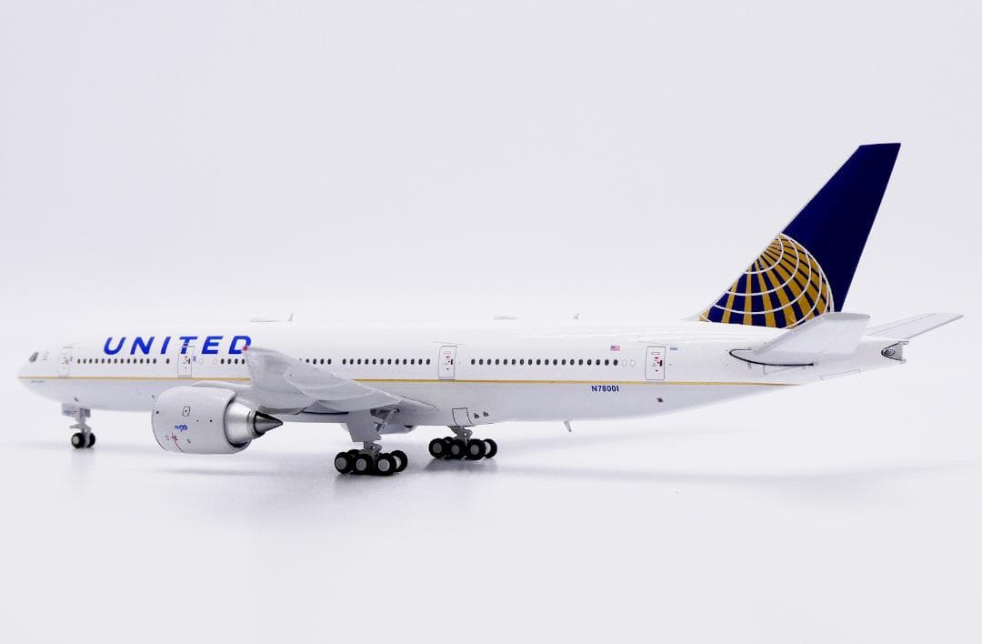 ユナイテッド航空 777-200ER N78001 1/400