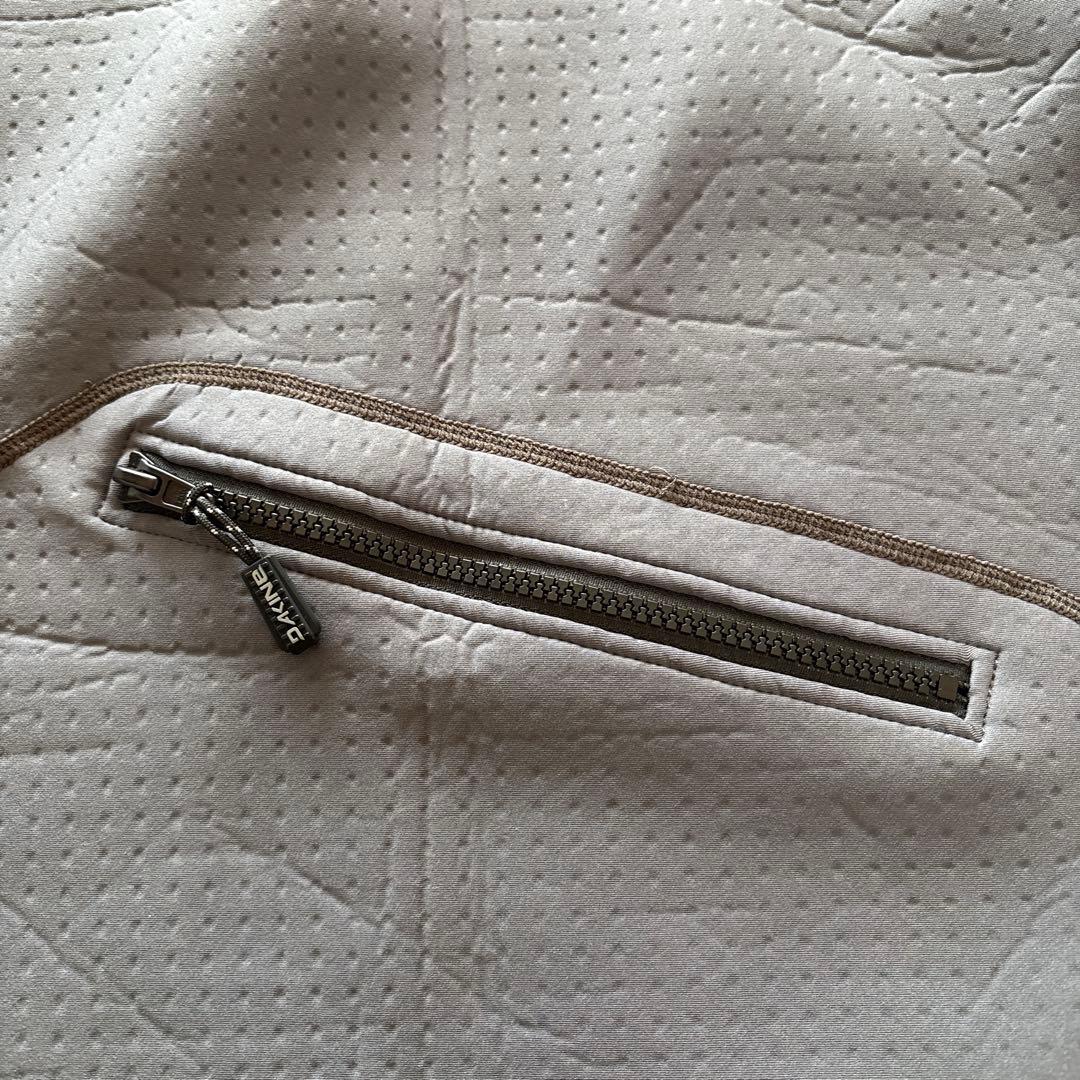 DAKINE フーディー付きロングスリーブラッシュガード 新品