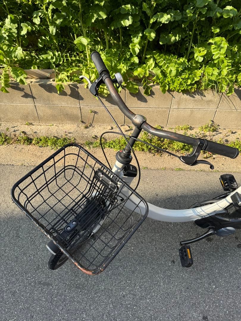 パナソニック 電動アシスト自転車 ホワイト 前カゴ付き BE-ELSW013