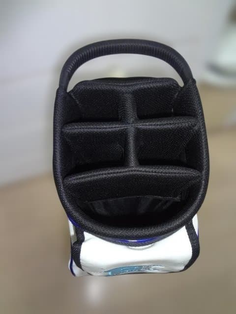 ブルーティー（BLUE TEE GOLF）スタンド式キャディバッグUSED美品