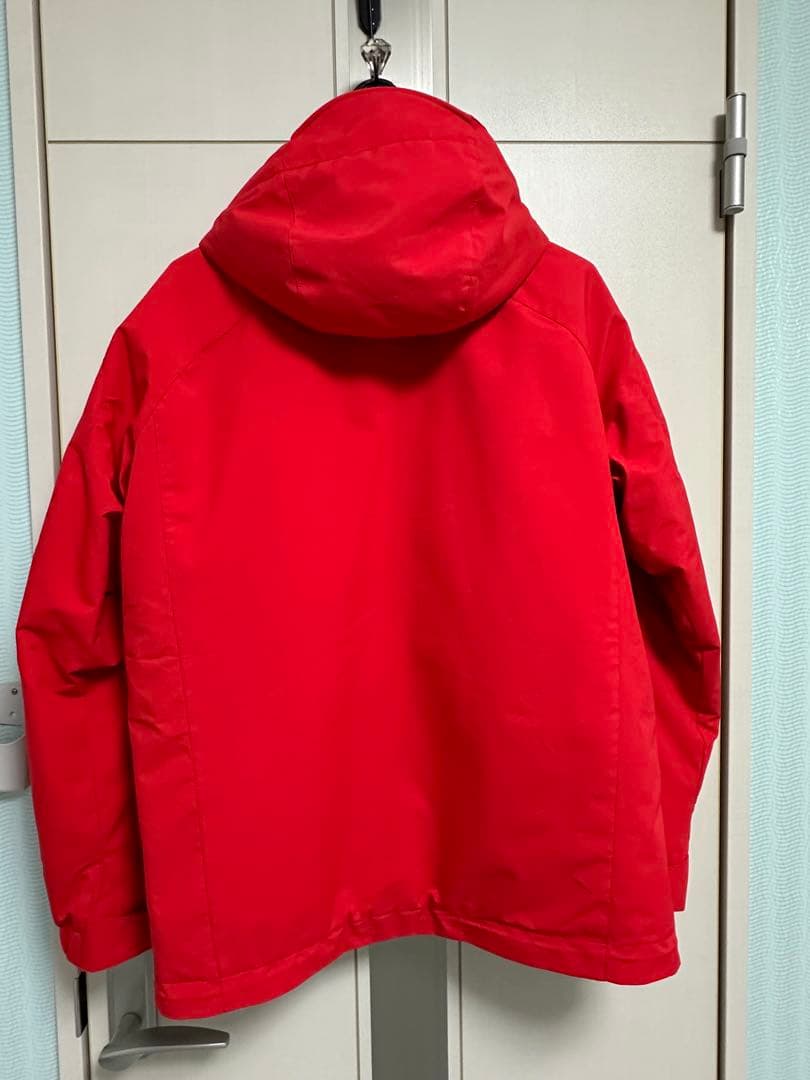 ぱ*だ様 美品　デサント　スキーウェア フード付き