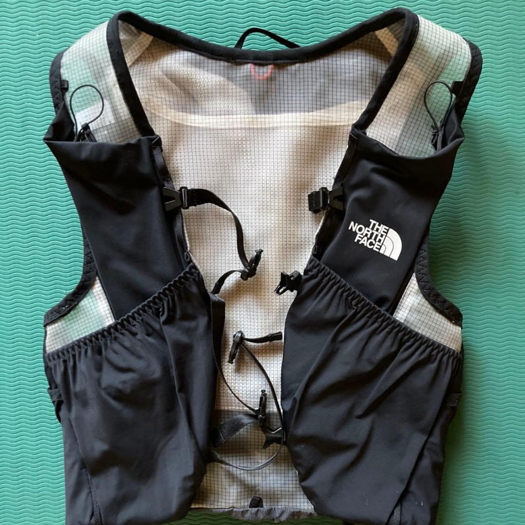【新品タグ付】ノースフェイス TR 10 トレランパック Lサイズ ブラック