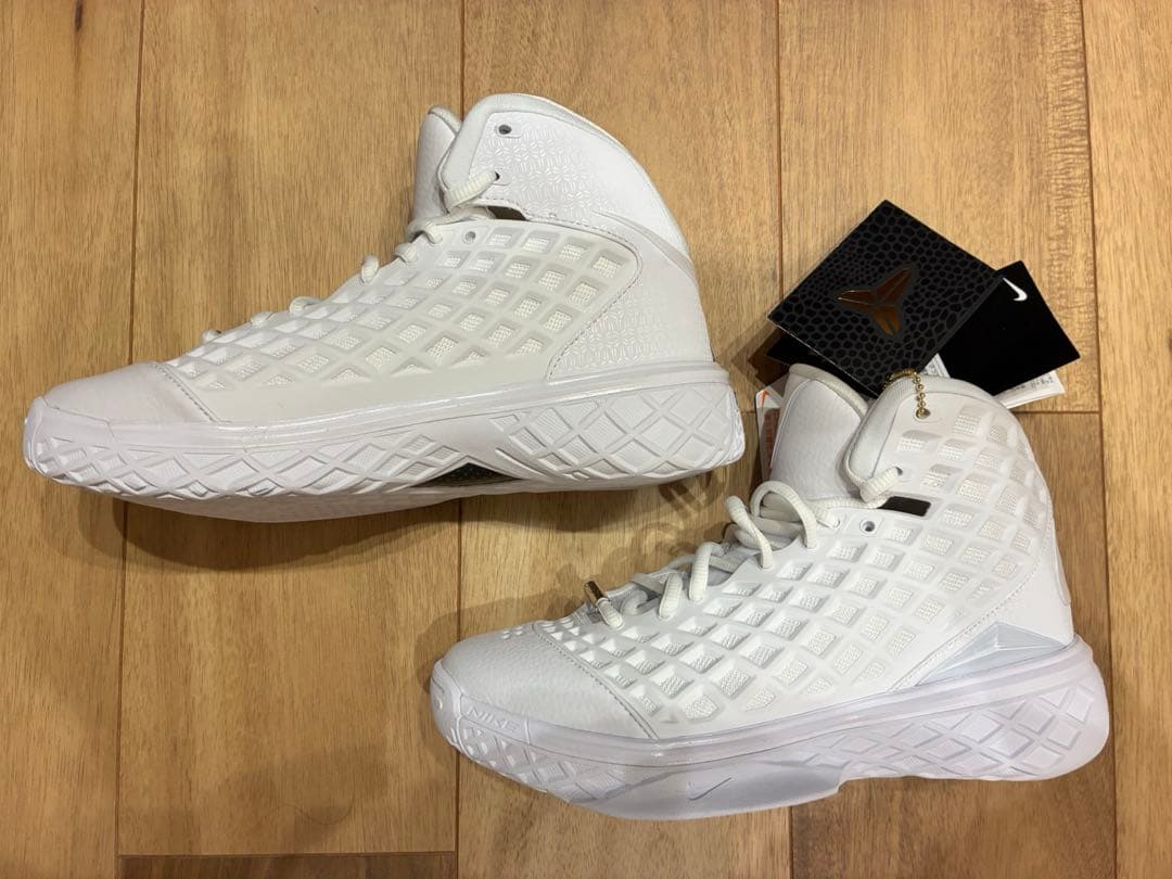 Kobe 3 Protro EP コービー3 プロトロ　アウトレット品　新品