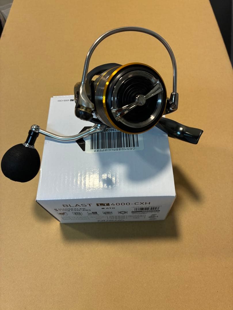 ダイワ　ブラスト　BLAST LT4000-CXH スピニングリール