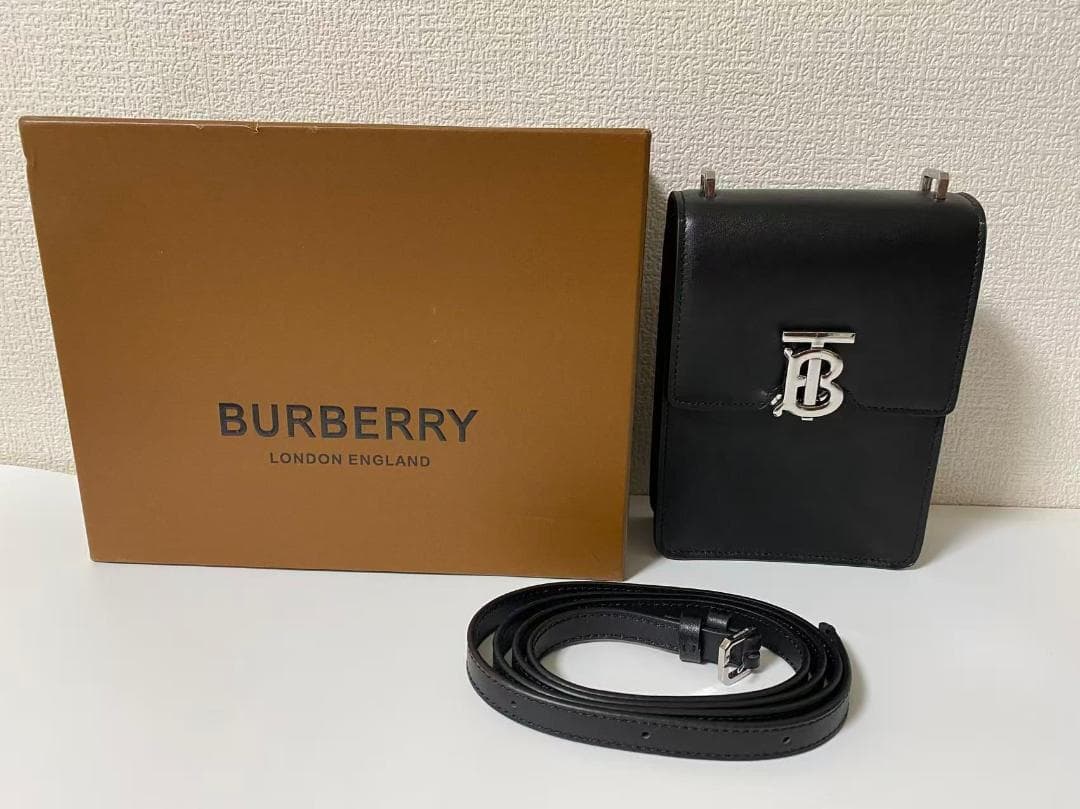 BURBERRY ブラック ショルダーバッグ