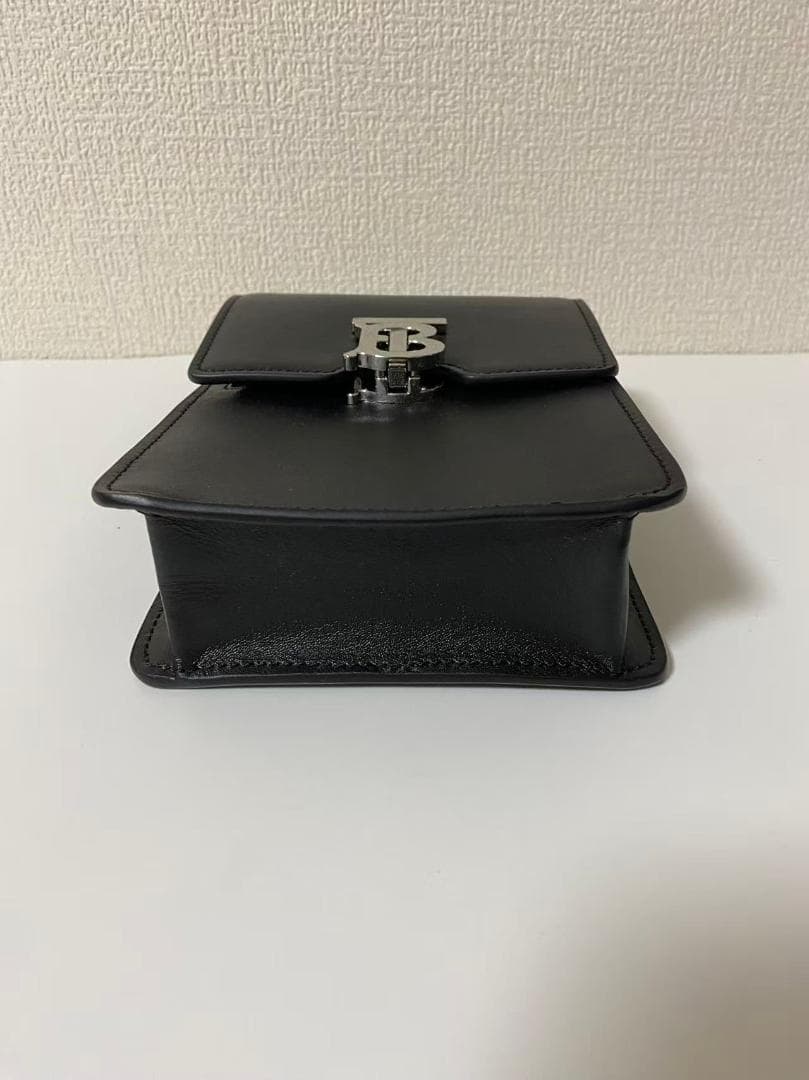 BURBERRY ブラック ショルダーバッグ
