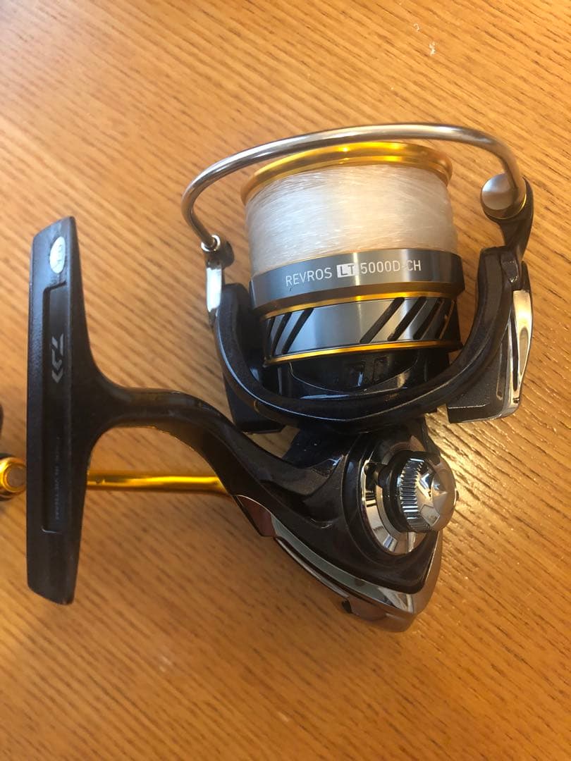 スピニングリール REVROS LT 5000D-CH