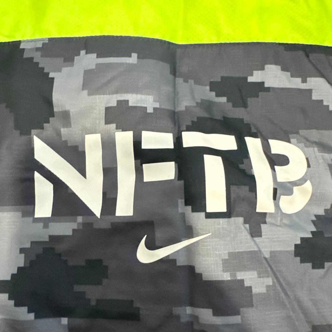 元日セール！　Nike NFTB デジカモ　カモフラ ジャケット