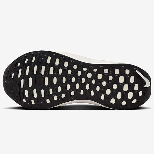 新品 NIKE 24.5cm REACT INFINITYRUN 4 人気