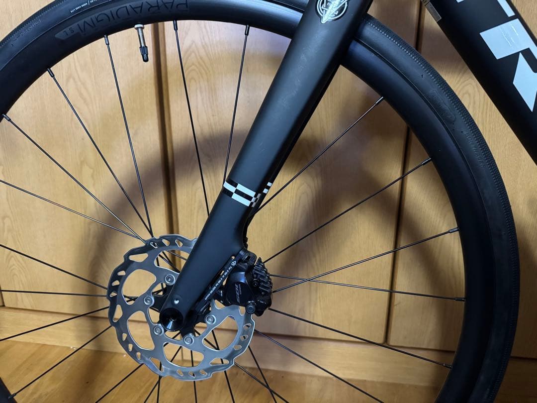 TREK DOMANE AL5 12速　現行モデル！