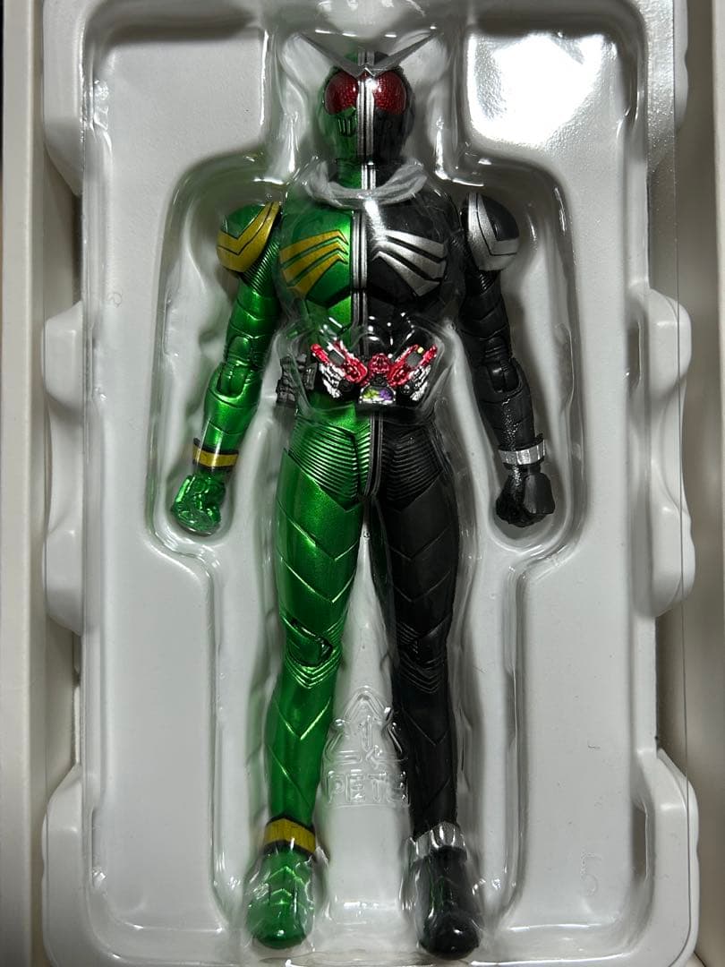S.H.Figuarts 真骨彫製法　仮面ライダーW サイクロンスカル