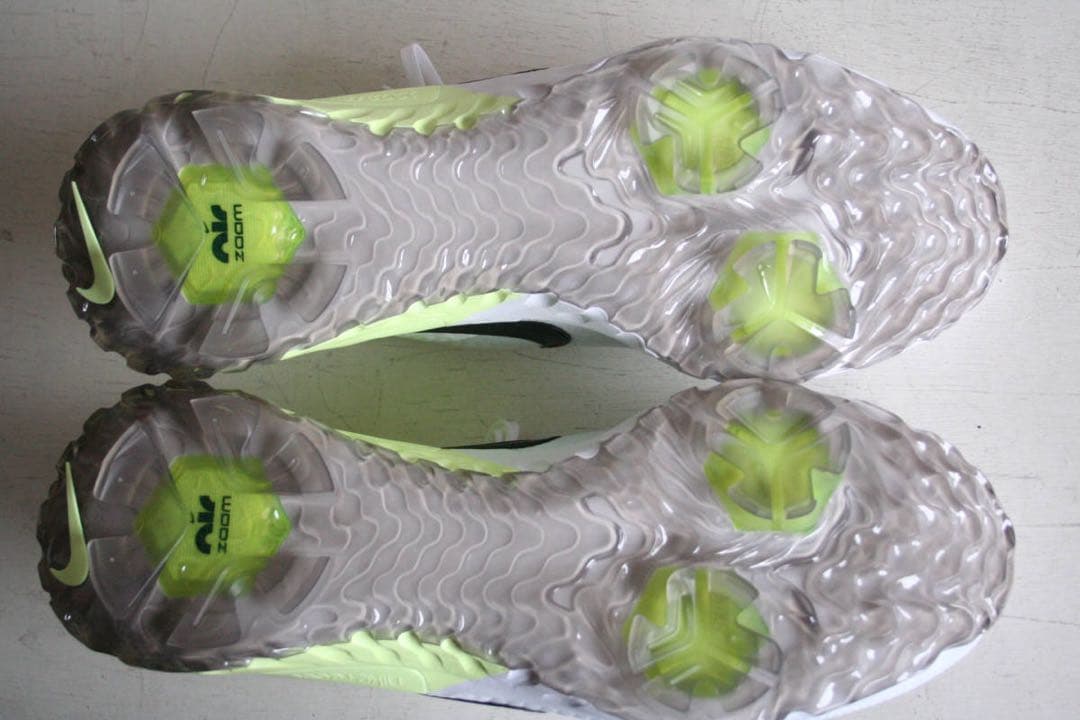 28cm ナイキ エアズーム インフィニティ ツアー ホワイト ボルト