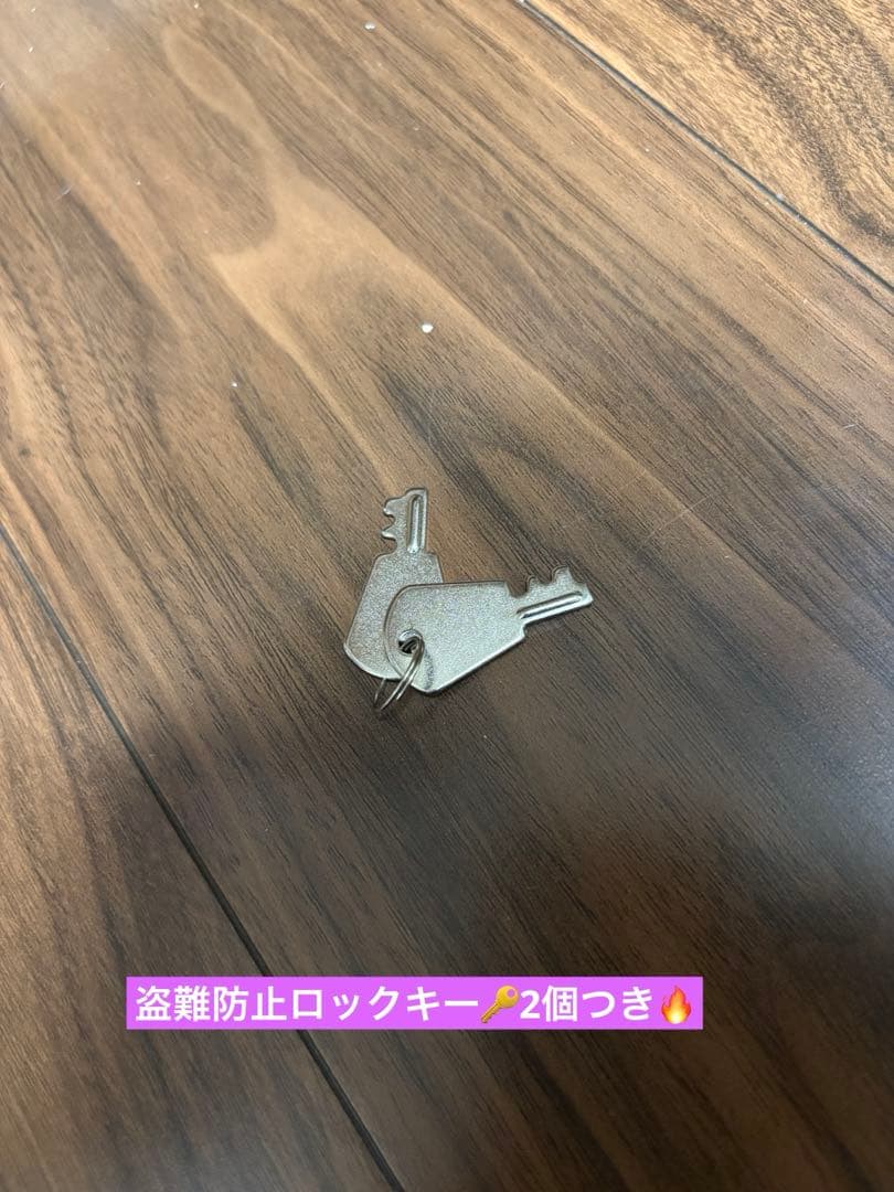 ベイブレードxレア品‼︎ドリームボックスロゴプレート仕様中サイズ　レッドver.