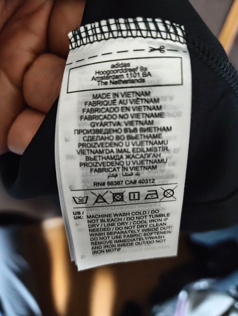 粗*品様 破格 値下げ不可adidas リバプール 3XLネーム無し ブラックシ