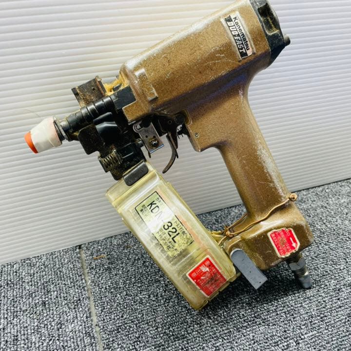 兼松　エアー釘打ち機　KDN-32L