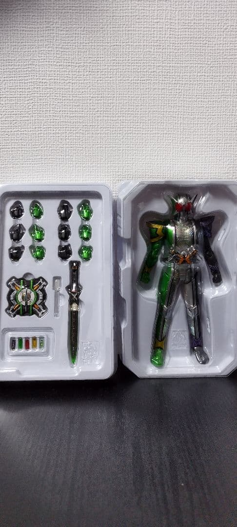 S.H.Figuarts 仮面ライダーＷ　サイクロンジョーカーエクストリーム