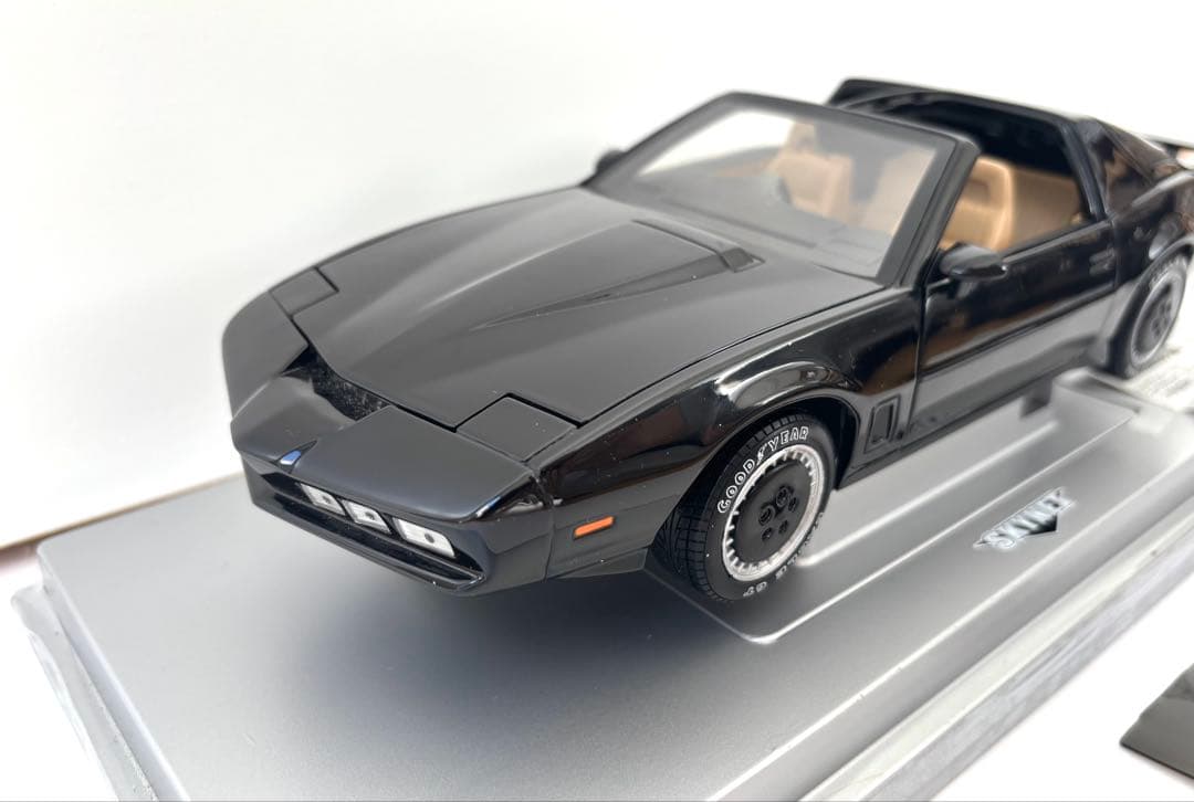 スカイネット ナイトライダー1/18 光るナイトフラッシャー 新品電池交換済