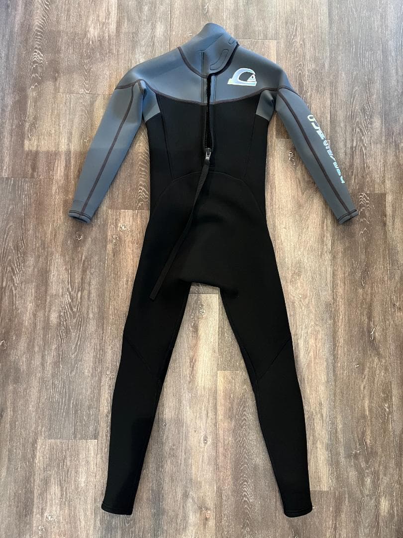 QUIKSILVERクイックシルバーキッズ子供用ウェットフルスーツ150