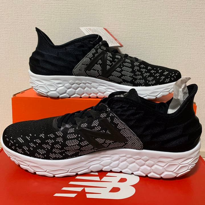 ニューバランス　ランニングシューズ