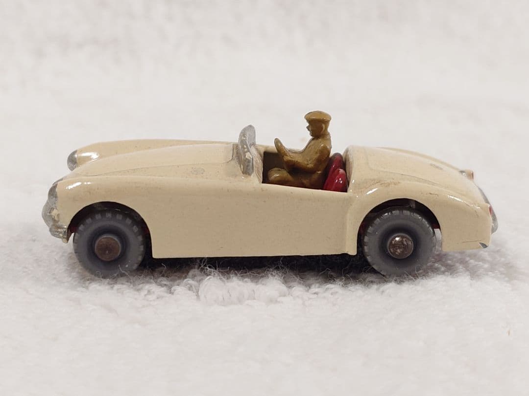 MATCHBOX 　No.19 MG A SPORTS CAR