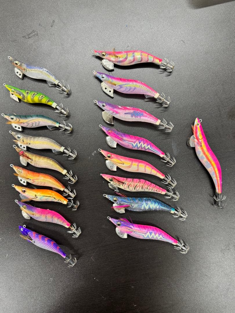 中古　美品　エギ 18個セット 多色