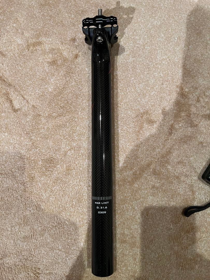 DE ROSA デローザ　カーボンシートポストφ31.6