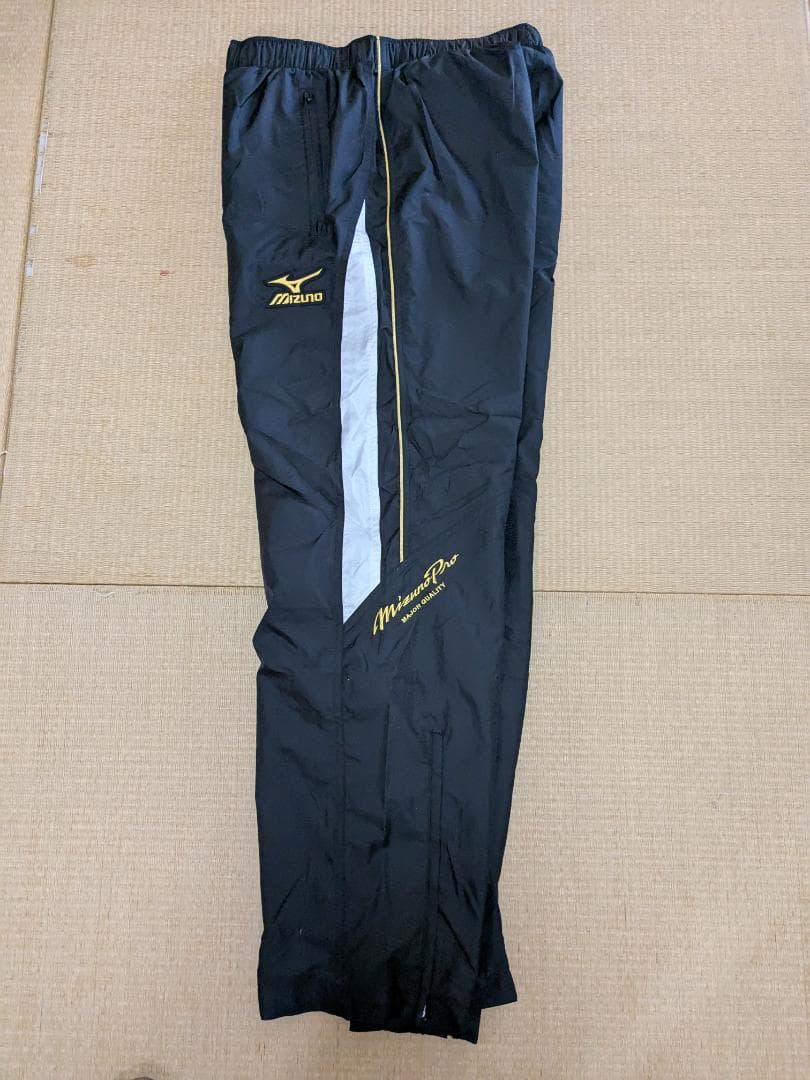 ミズノプロ　ウインドブレーカー上下　白黒　Ｏサイズ