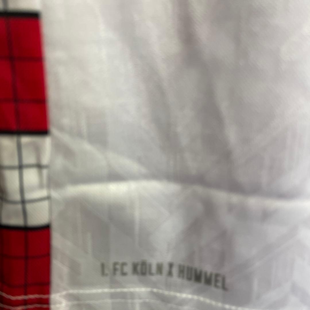 新品タグ付き　1.FC Köln ホームユニフォームhummel Oサイズ