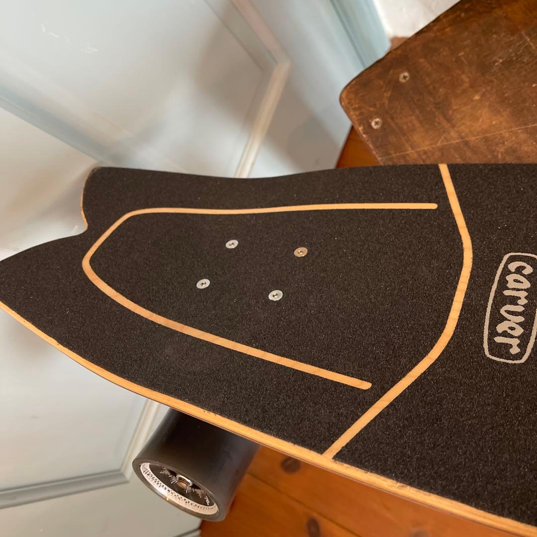カーヴァー　carver スケートボード