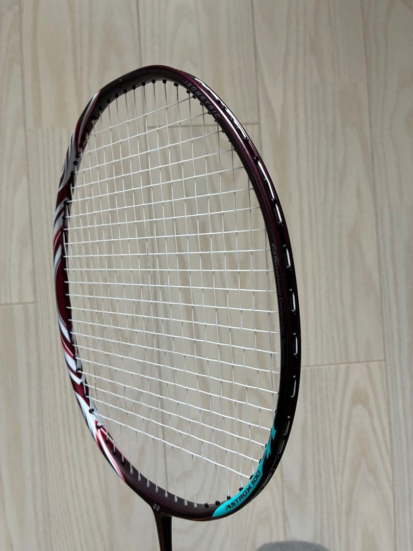 超美品　YONEX アストロクス100ZZ 3UG5 クレナイ エクスボルト65