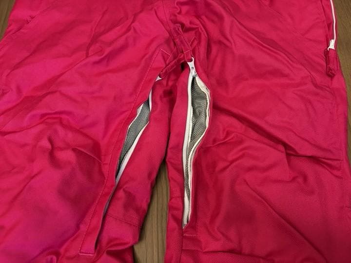 【超美品】上下スノーボードウェア 女性用＿サイズ：上下ともにS