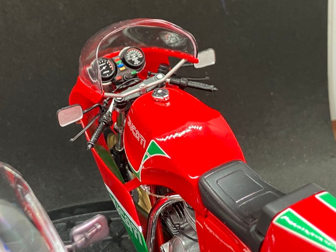 プラモデル完成品DUCATI 900SS &マイクヘイルウッドレプリカ2台セット
