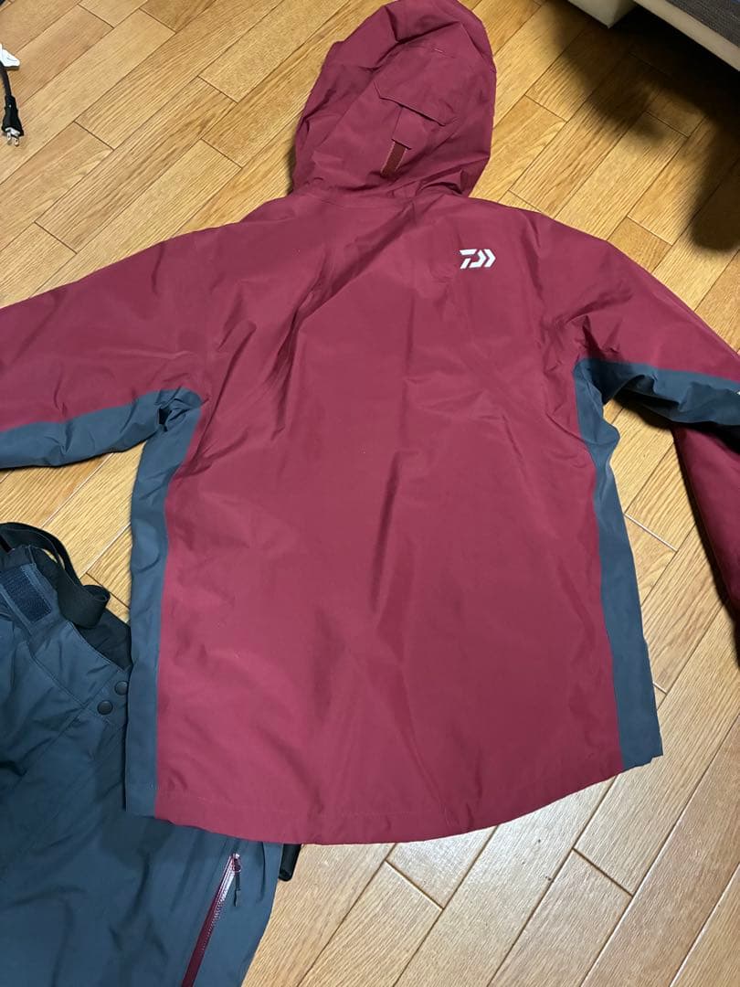 ダイワ　サイズL GORE-TEX　プロダクトウインタースーツ　DW-1921