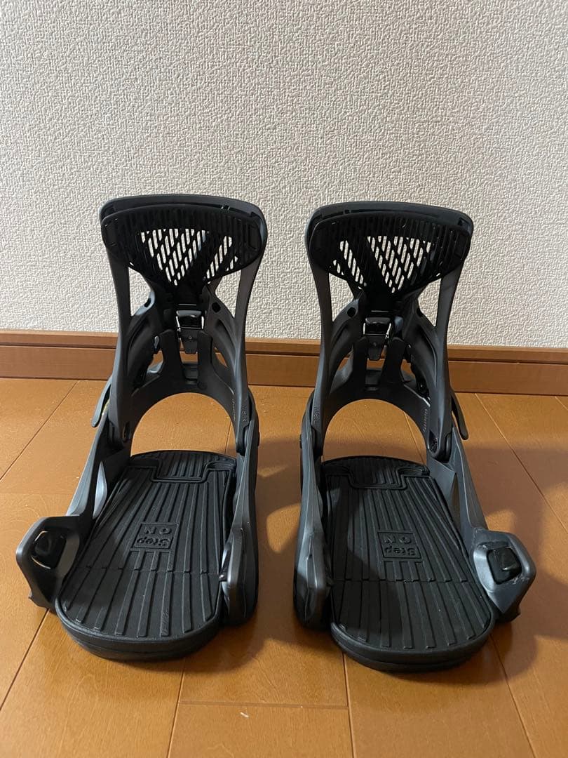 バートンエスカペイドステップオン