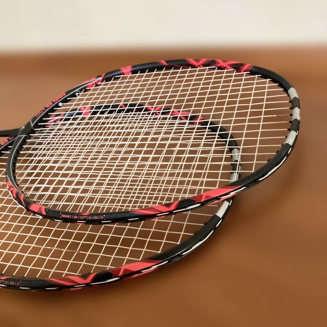 【美品】SPIELER A091 バドミントンラケット 黒/赤2本まとめ売り