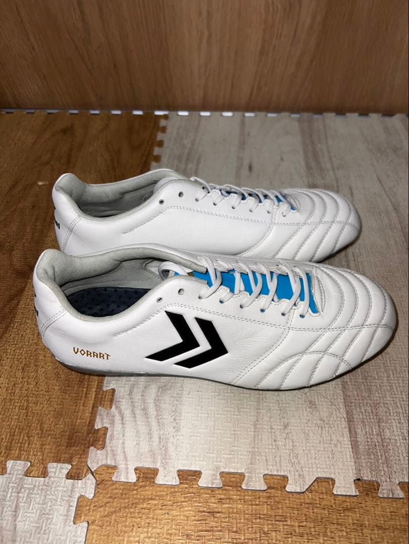 hummel サッカーシューズ ホワイト