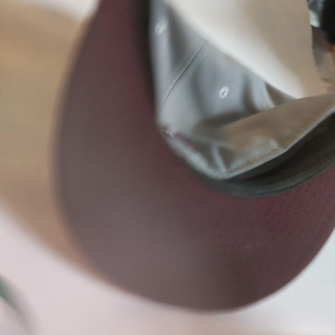 New Era 59FIFTY キャップ 7 3/4 グレー/バーガンディ歯飾り