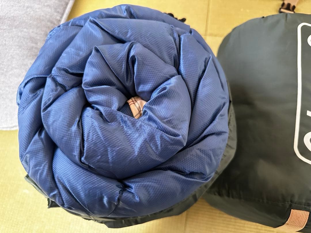 最終値下げ 美品 Coleman 寝袋 4個他セット
