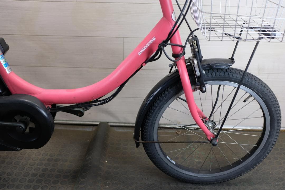 電動自転車ブリヂスト　アシスタ　20インチ　3段　8.7Ah充電器あり