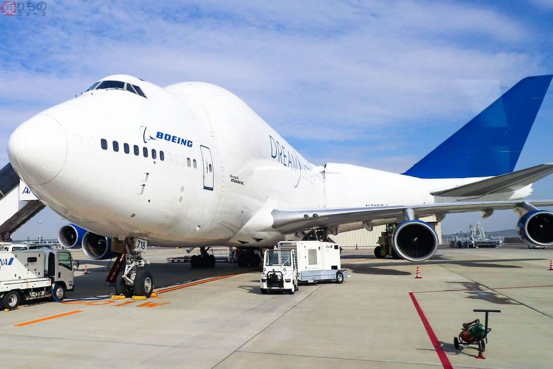 値下げ【超希少・新品未開封】 747 Dreamlifter 1/200