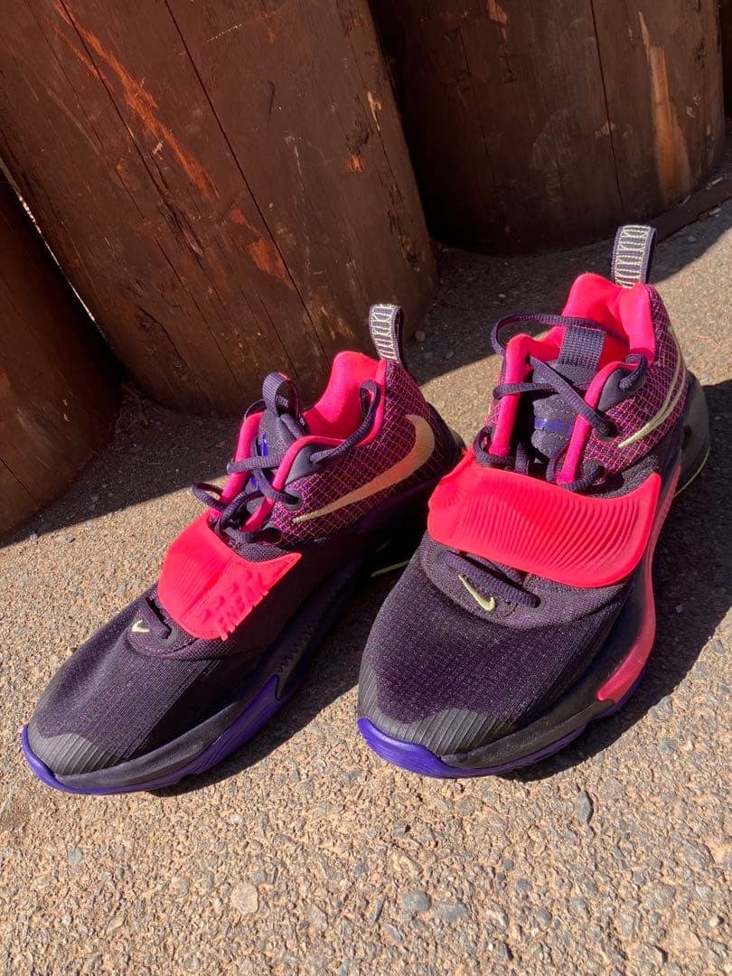 (試着のみ) NIKE ZOOM FREAK 3 (25.5cm)