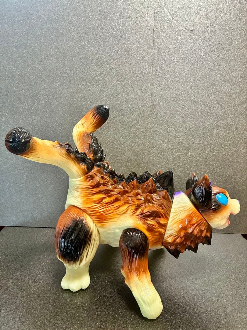 MAX TOY マックストイ キングネゴラ　オッドアイ　蓄光　限定品　猫　ソフビ