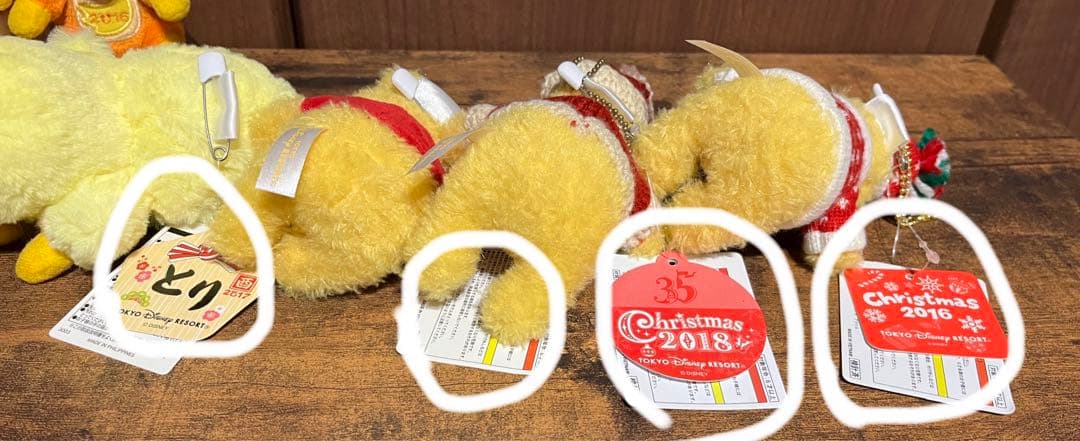お値下げ【ディズニーランド限定】くまのプーさん　　ぬいぐるみバッジ　【美品】
