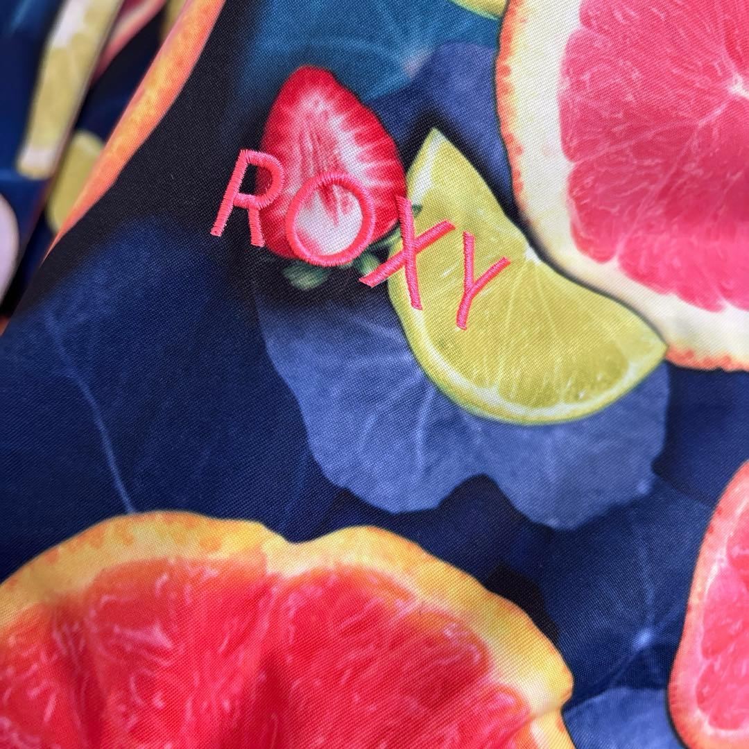 【1回のみ使用】ROXY スノーボードウェア フルーツ柄　Mサイズ ズボン付き
