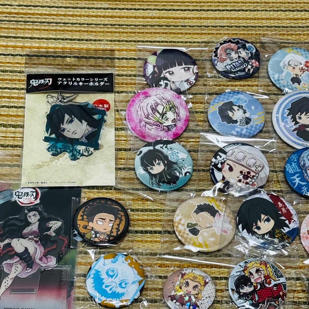 まとめ 鬼滅の刃 缶バッジ アクリルスタンド 等 グッズ セット b